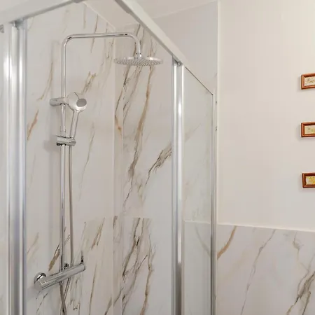 La Dolce Vita, Parking, Calandra 10 Appartement Turin